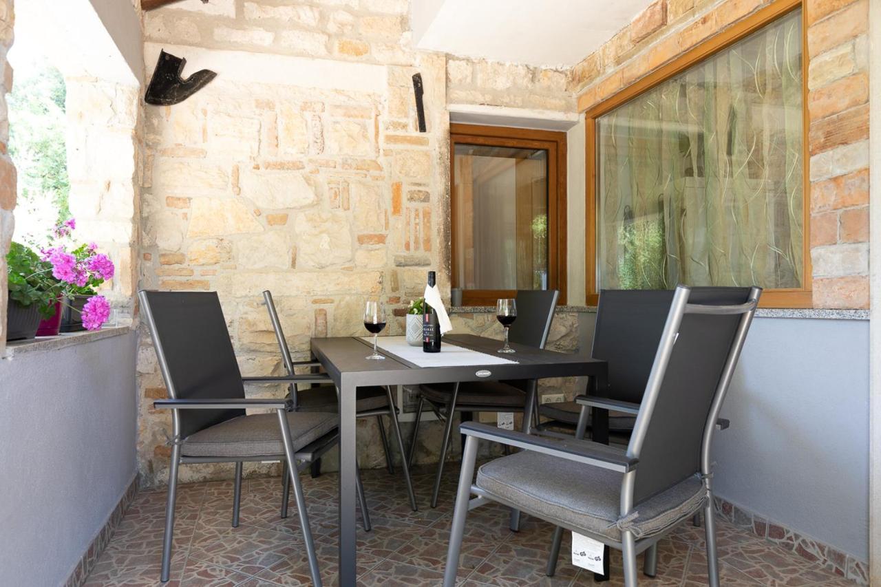 Holiday House Hana Rovinj Exterior photo